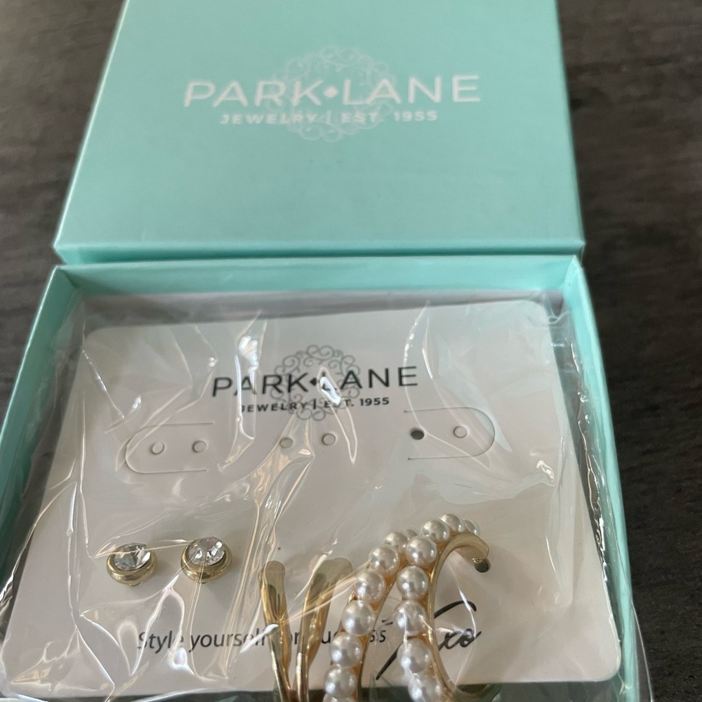 Park Lane Gold and Pearl Jewelry Set